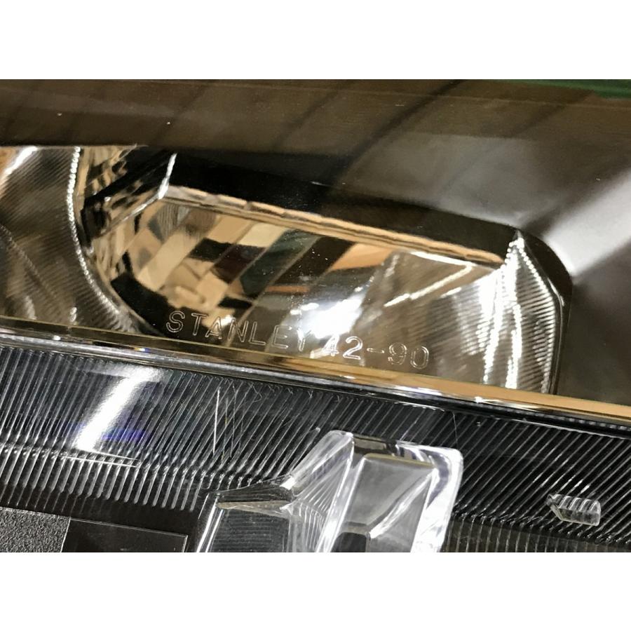 トヨタ☆RAV4 MXAA52／MXAA54 MXAH52／MXAH54 純正 右ヘッドライト