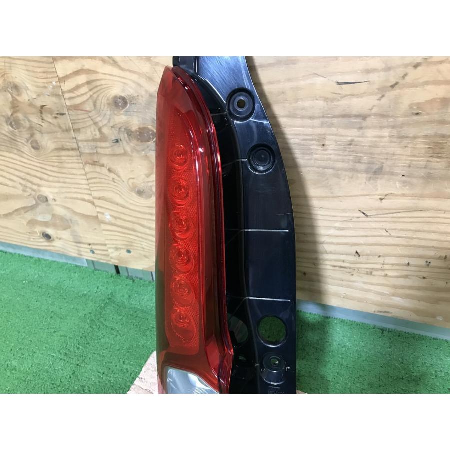 スズキ☆スペーシア MK32S／MK42S 純正 左テールライト KOITO 220
