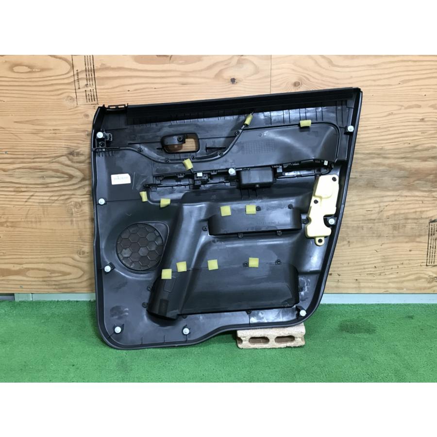 スズキ☆スペーシア カスタム MK32S 左 フロント ドアトリム 内張り