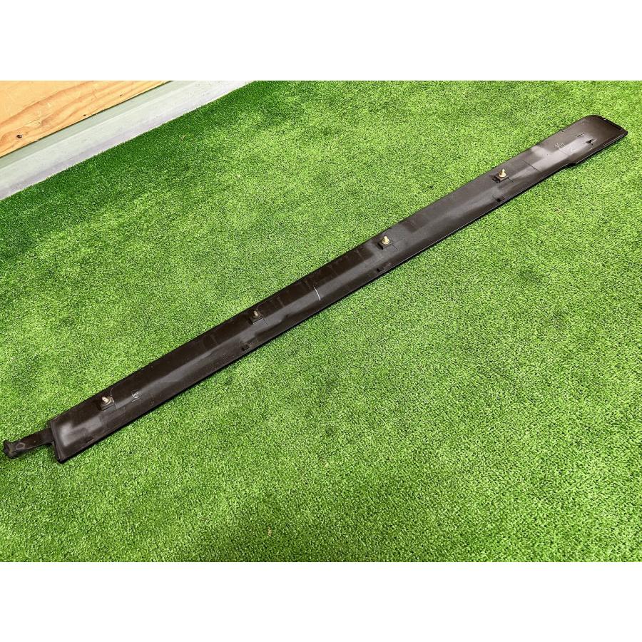 スライドレールカバー 日産☆エルグランド ライダー E51 右 スライドレールカバー