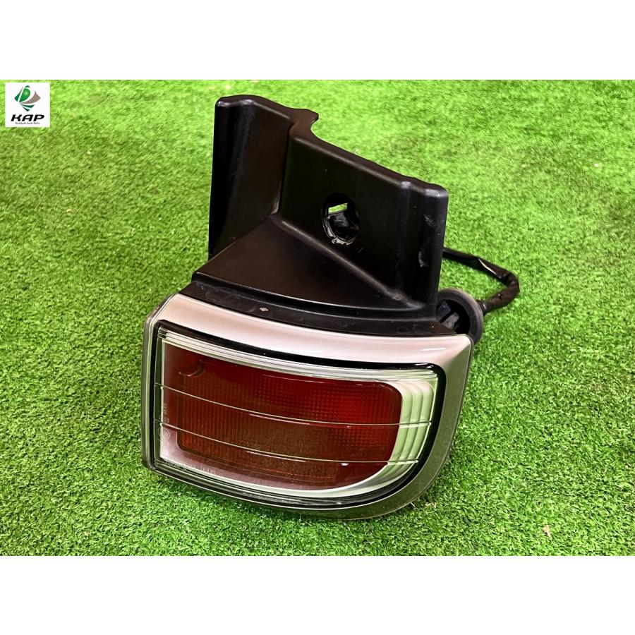 日産☆エルグランド ライダー E51 純正 右テールライト 上側 ICHIKO