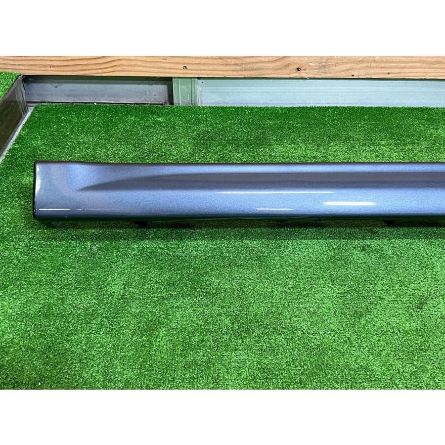 スズキ☆ワゴンR スティングレー MH22S 左 サイドステップ 77241