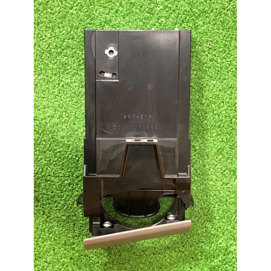 スズキ☆ワゴンR MH23S 運転席側／助手席側 ドリンクホルダー