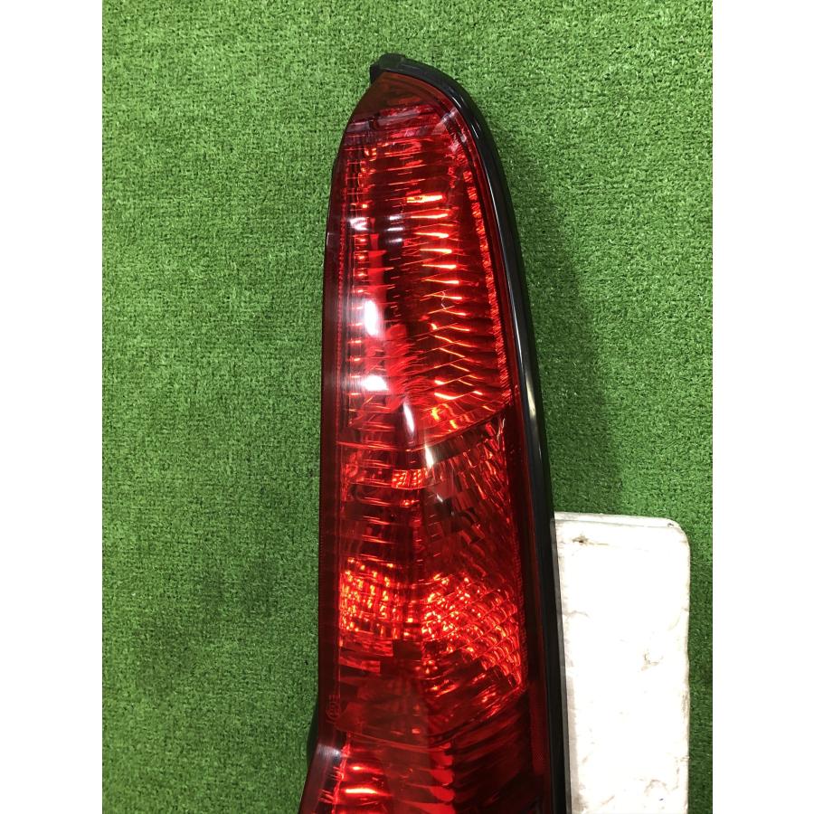 ダイハツテリオスキッドテールランプ左右セット ダイハツ☆テリオスキッド J111G 純正 右テールライト KOITO 220-51672