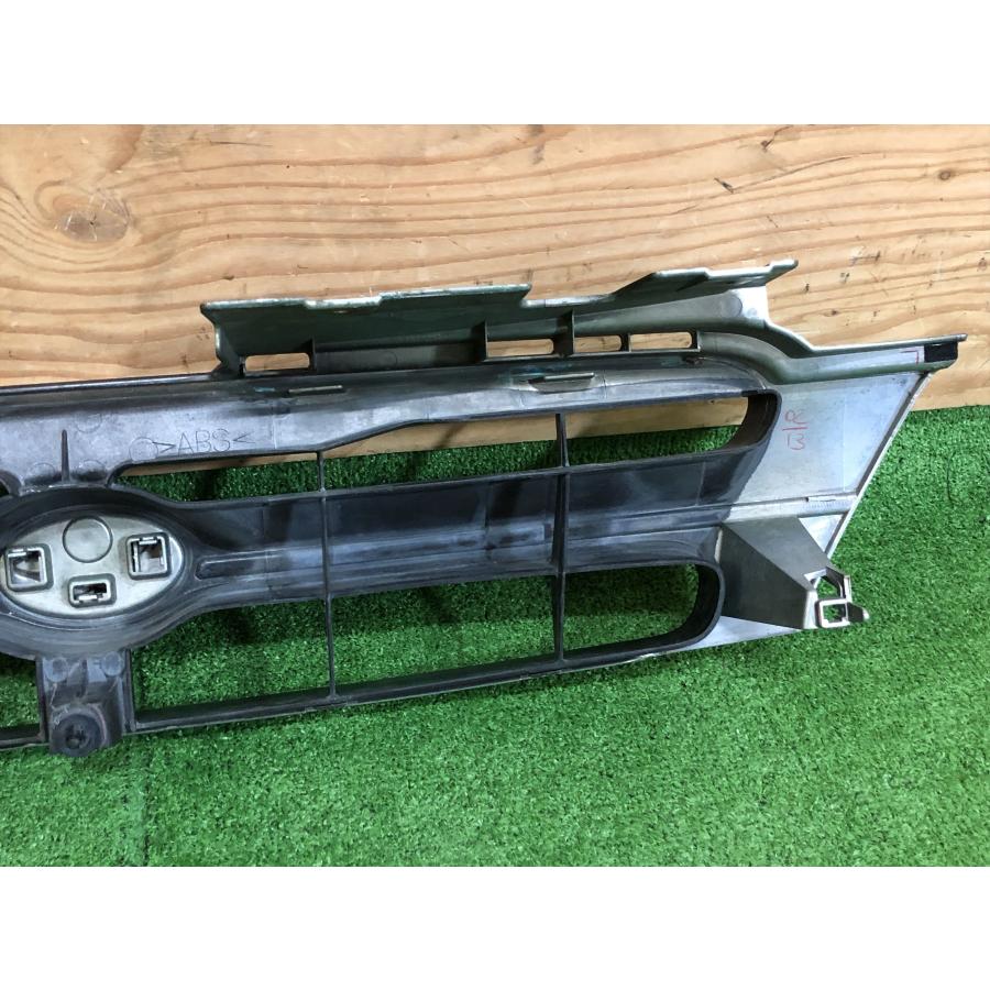 ダイハツ☆テリオスキッド J111G 純正 フロントグリル 5311-87418