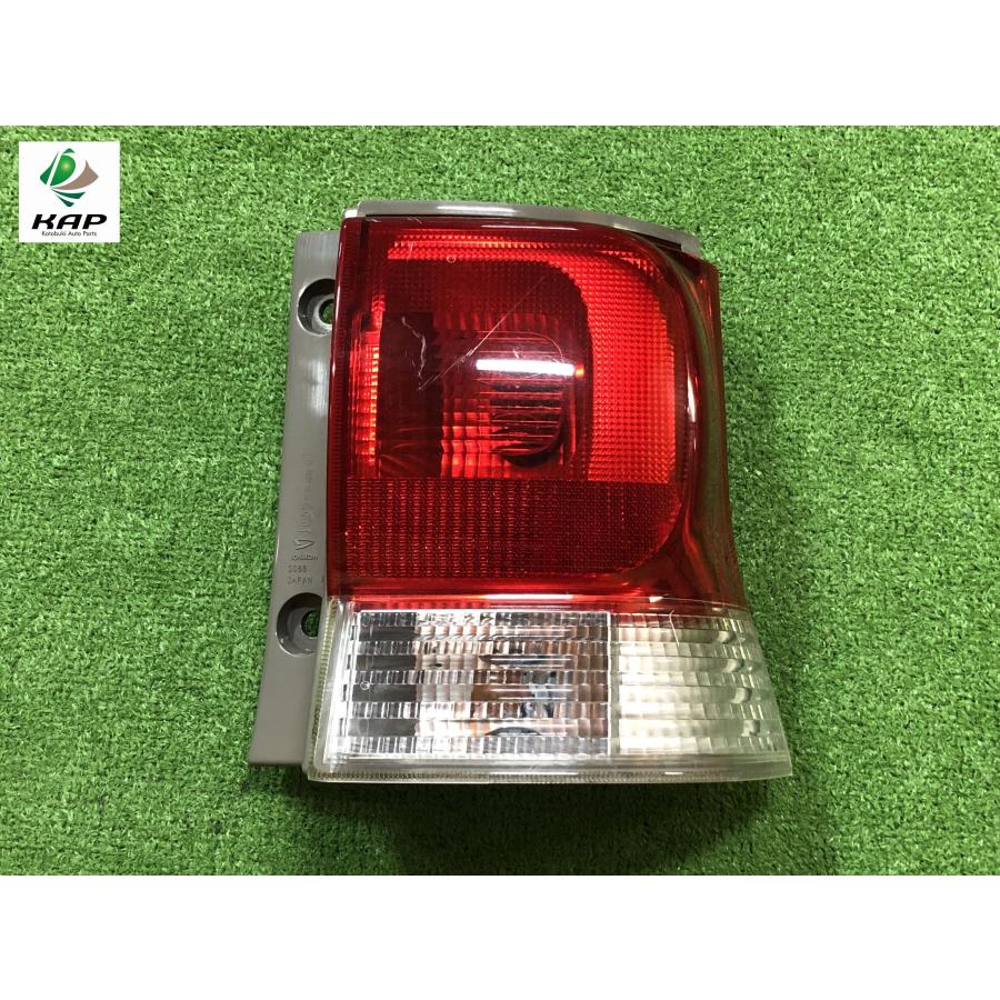 ダイハツ☆タント L375S 純正 右テールライト ICHIKOH D066 : 株式会社
