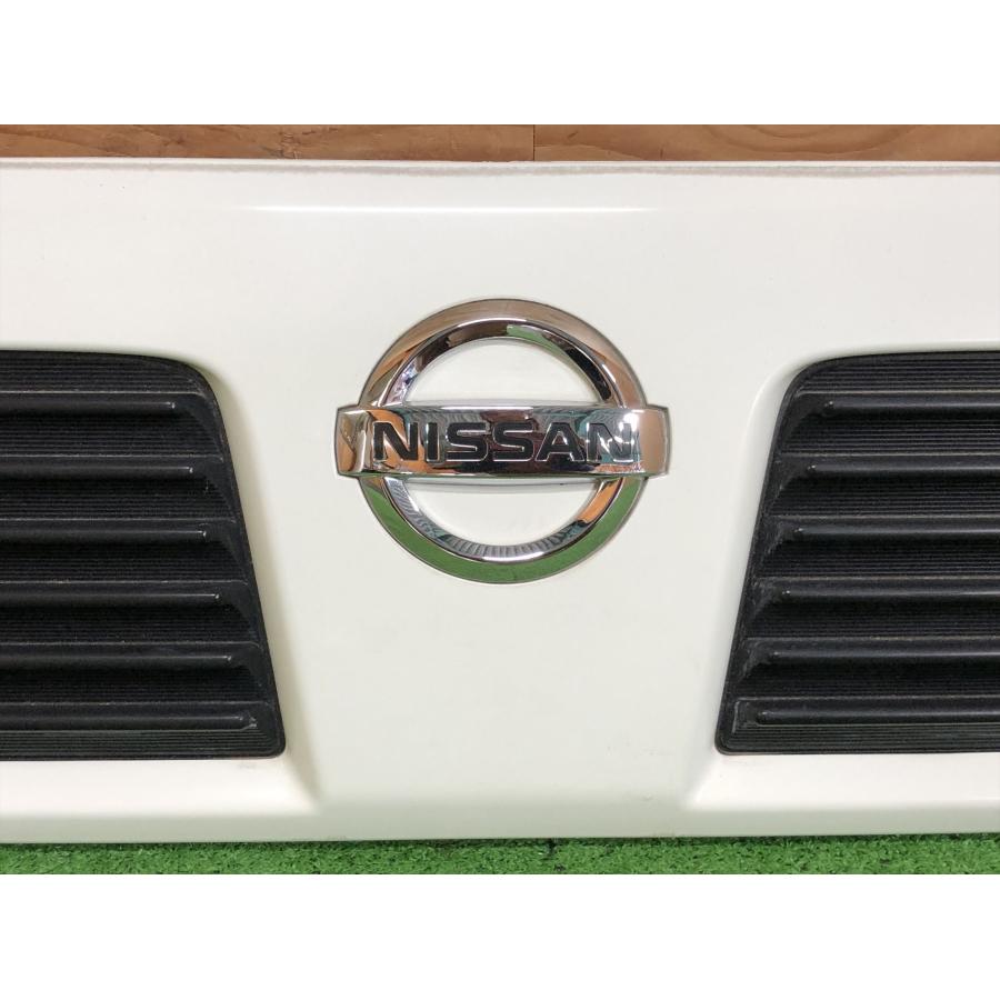 日産☆クリッパー U71V 純正 フロントグリル ホワイトソリッド／W37 