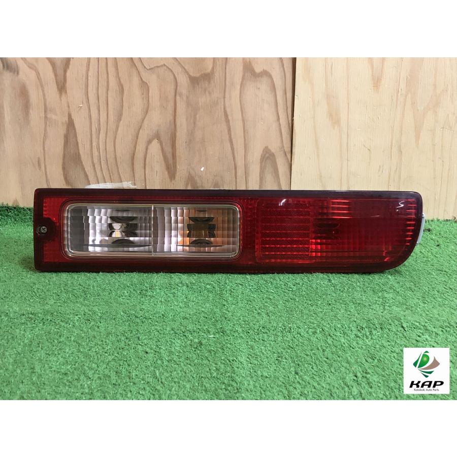 DAIHATSU ハイゼット 右側 純正 テールライト テールランプ ダイハツ☆ハイゼットカーゴ S321V 純正 右テールライト KOITO 220