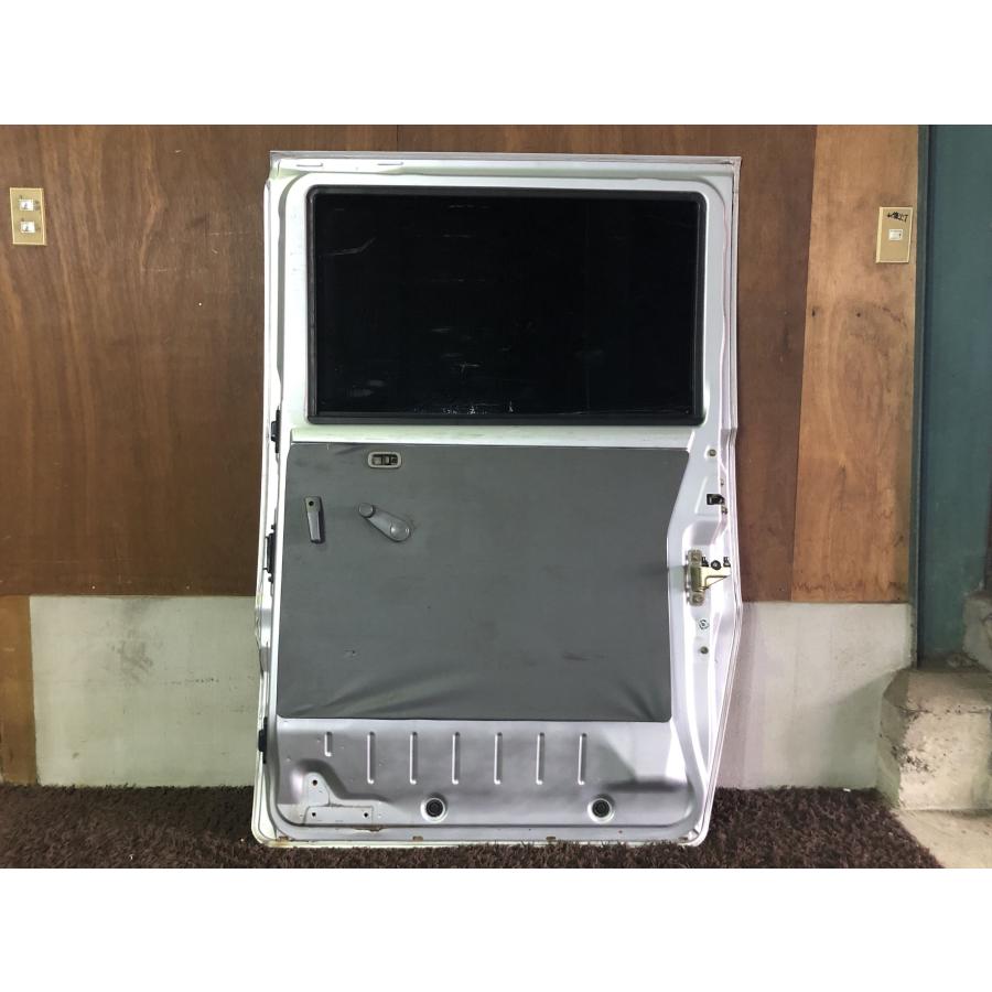 三菱☆ミニキャブバン U61V 右 スライドドア／リアドア サテライト