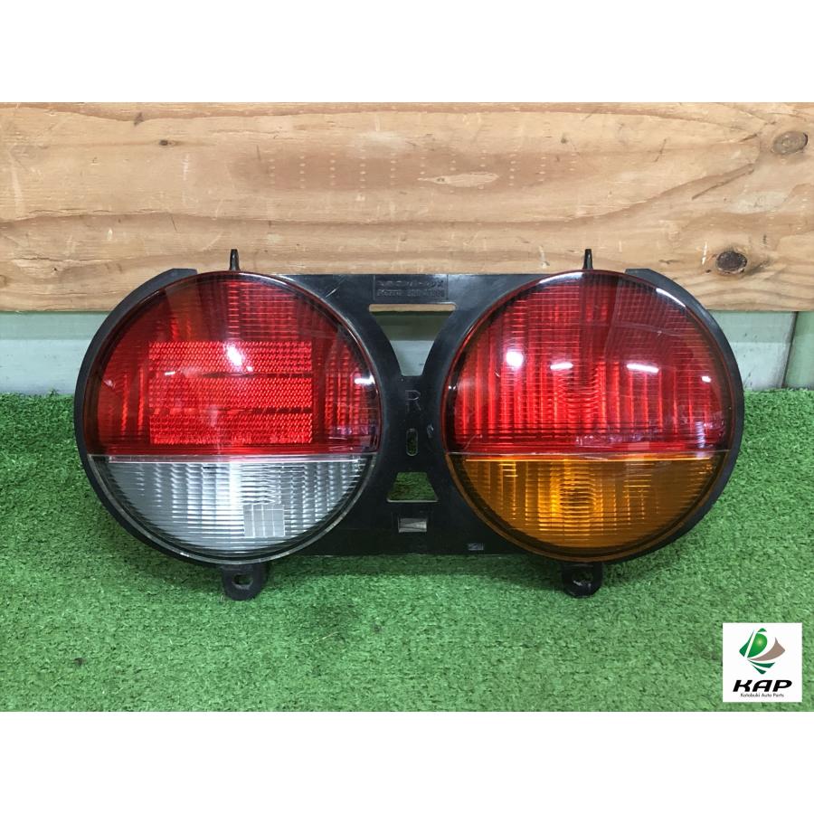 三菱☆ミニキャブバン U61V 純正 右テールライト KOITO 220-87369