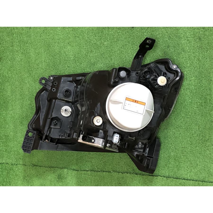 ホンダ☆フリードスパイク GB3 純正 HID 右ヘッドライト KOITO