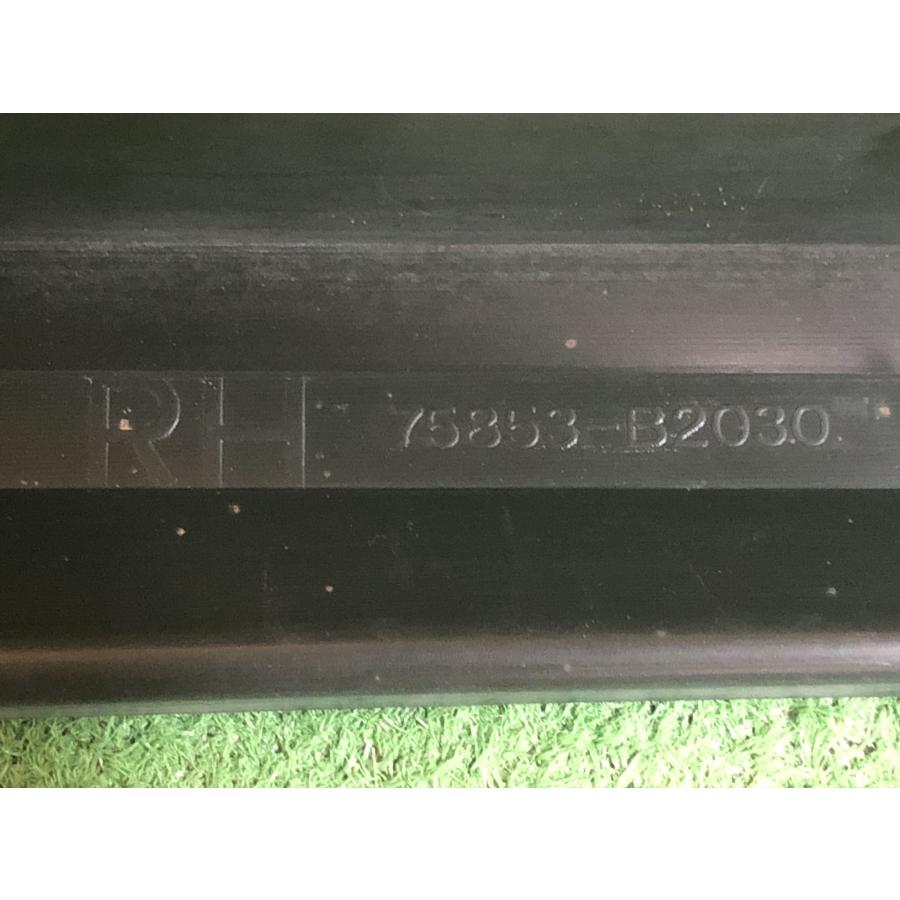 ダイハツ☆ソニカ L405S 純正 右サイドステップ 素地／ブラック 75853