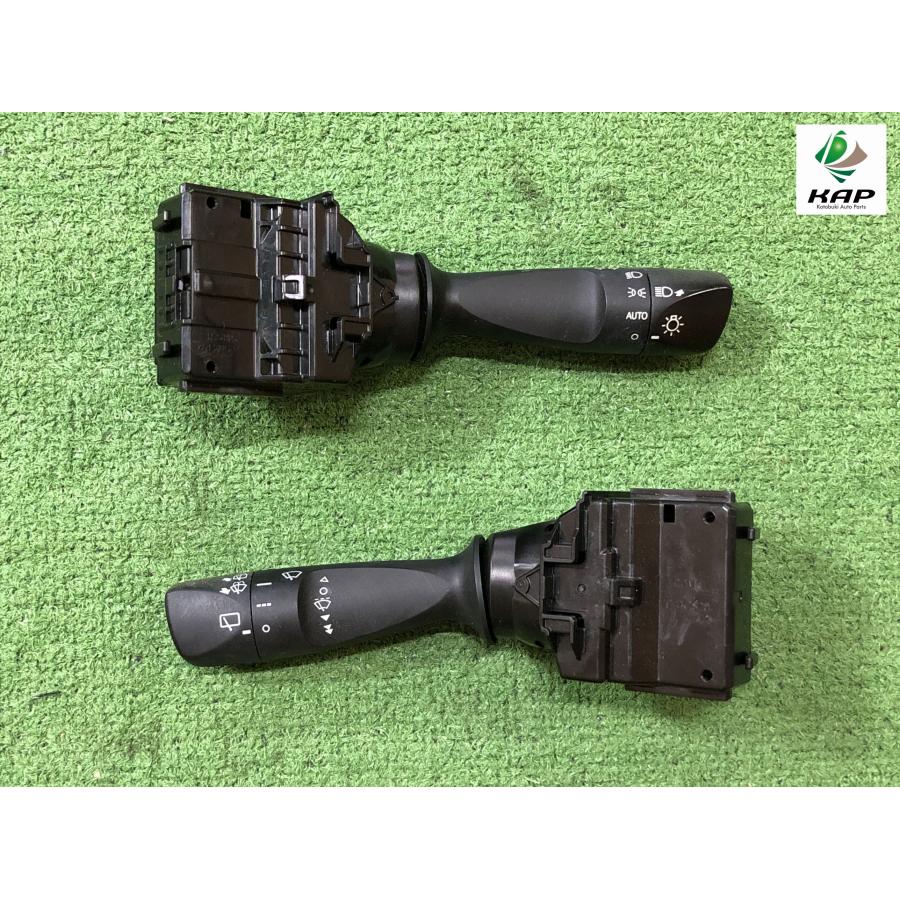 ダイハツ☆ムーヴ LA150S ヘッドライト・ワイパースイッチ レバー