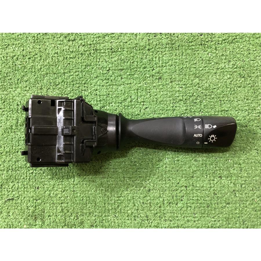 ダイハツ☆ムーヴ LA150S ヘッドライト・ワイパースイッチ レバー