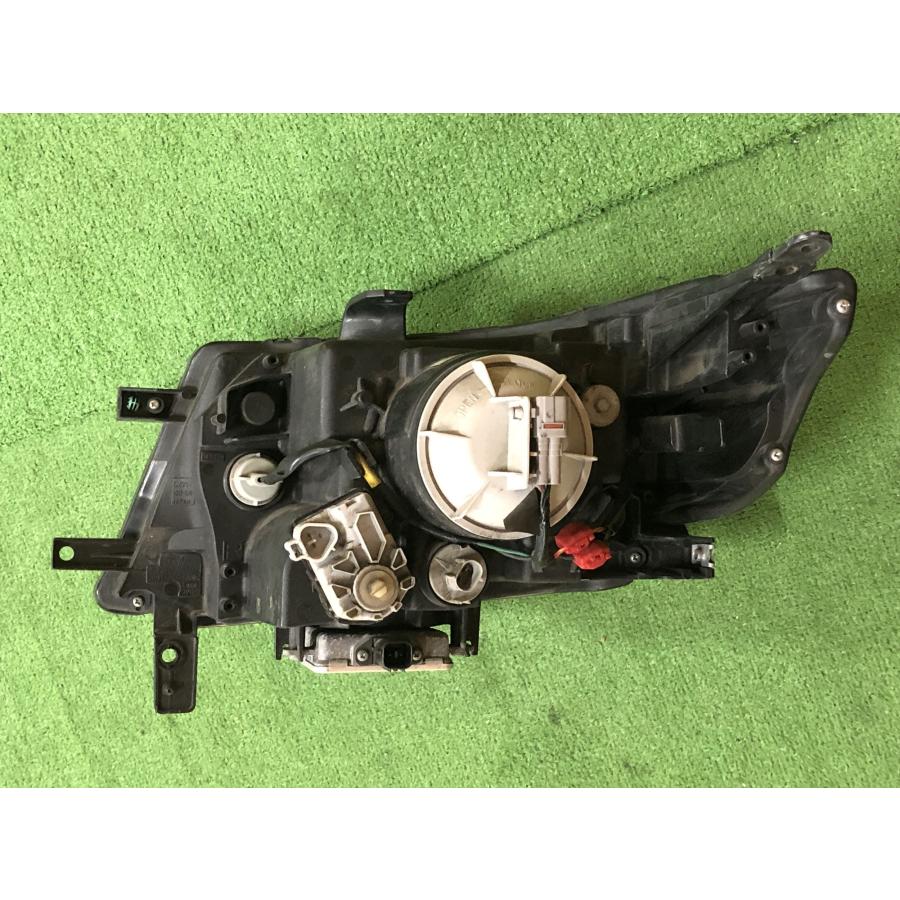 スズキ☆ワゴンR スティングレー MH23S 純正 HID 右ヘッドライト KOITO