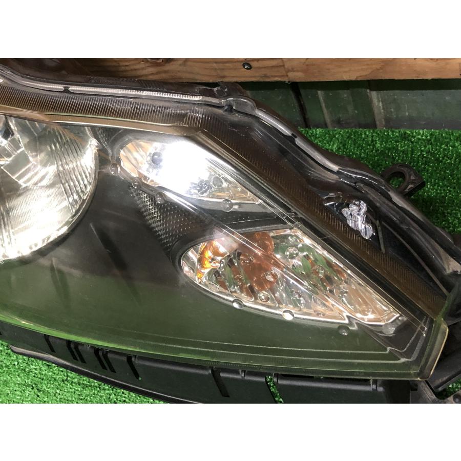 フリード ヘッドライト セット KOITO 100-22838 キセノン HID ホンダ☆フリード GB3 純正 HID 右ヘッドライト KOITO 100-22838