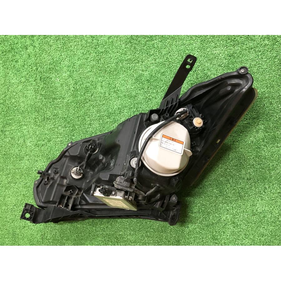 ホンダ☆フリード GB3 純正 HID 右ヘッドライト KOITO 100-22838