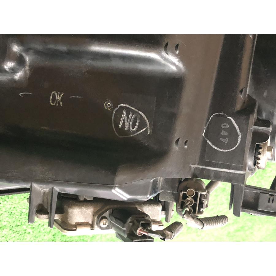 ホンダ☆フリード GB3 純正 HID 右ヘッドライト KOITO 100-22838