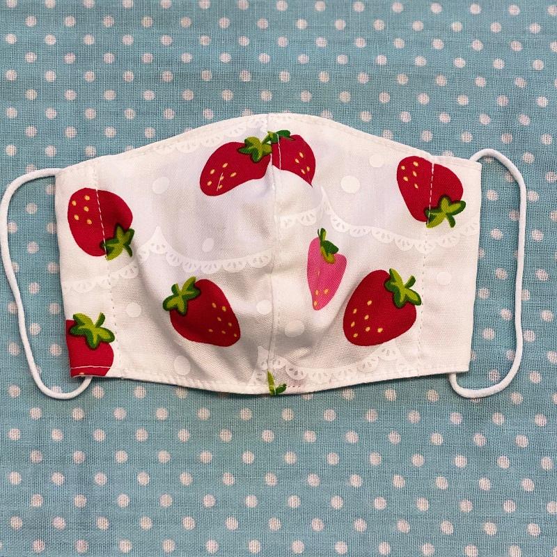 子供用マスク 苺 女の子 給食マスク ダブルガーゼ ハンドメイド メルカリ便 子供用マスク 苺 女の子 給食マスク ダブルガーゼ ハンドメイド