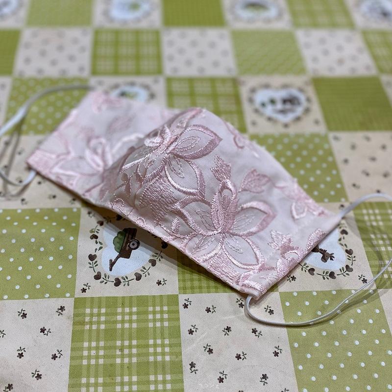 マスク 布マスク 刺繍 レース オシャレ 可愛い 日本製 布 大人用マスク 綿100 国産 オリジナル 商品です 注意表の生地に折れ線が有ります Risu 寿shop 通販 Yahoo ショッピング