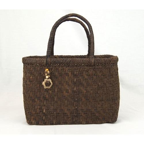 国産（山形県新庄市産）クルミの皮バック新品未使用 くるみ・山葡萄の籠バッグ】手提げ籠 | ちちぶ吉田くるみの会