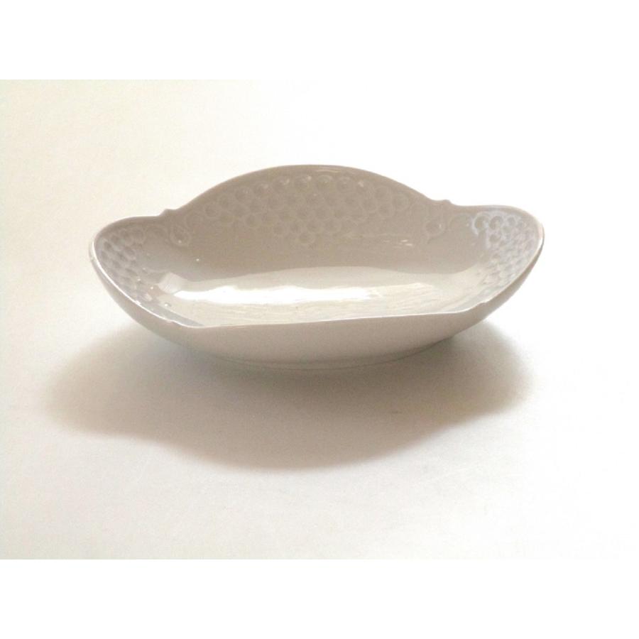 値頃マイセン（Meissen）ホワイトレリーフ オードブルディッシュ 26284