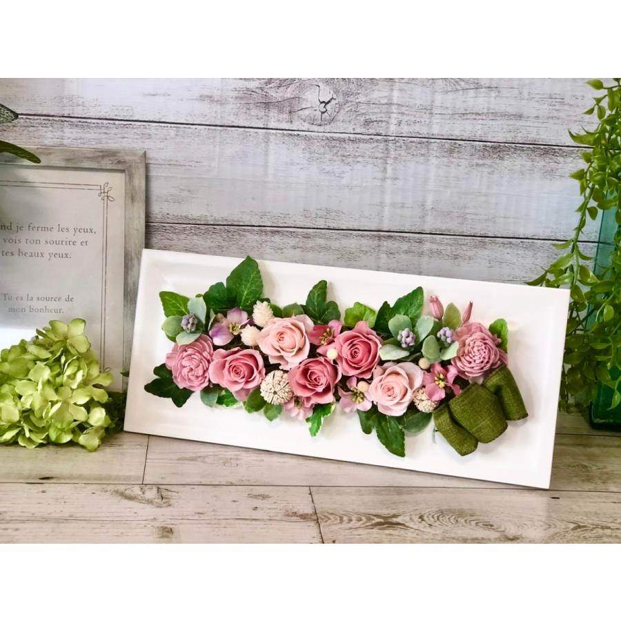 プリザーブドフラワー フレームアレンジ 壁掛け 玄関飾り クリアケース入り バラ ローズ フラワーギフト お祝い 誕生日 横長 30ｃｍ Pf2 花工房 Fleur 通販 Yahoo ショッピング