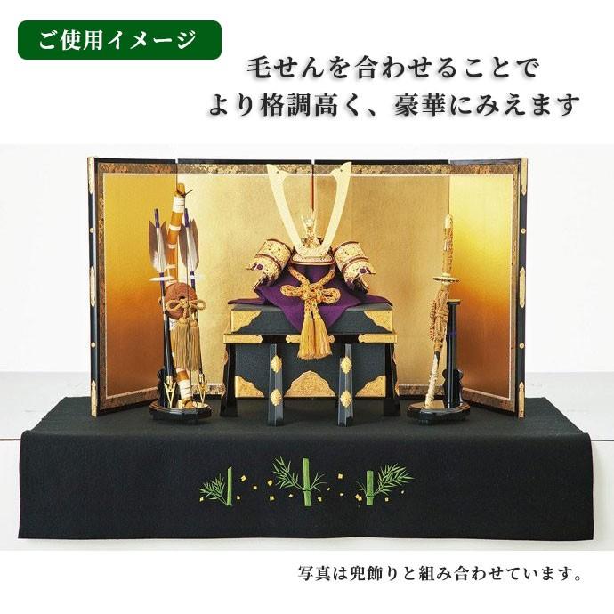 ①五月人形 （三月飾台、三日月、毛氈） Amazon | 久月official 五月人形 毛氈三段 兜飾り 3GR-K31-Z | 兜飾り