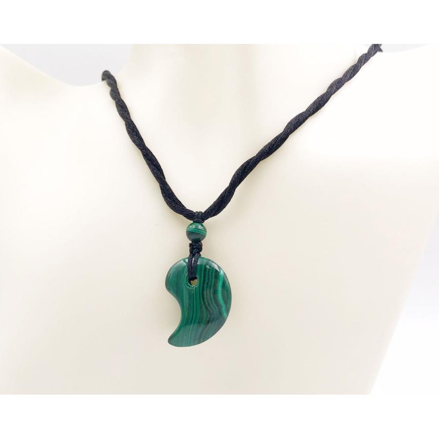 天然石 マラカイト 勾玉 ネックレス ファッション ギフト