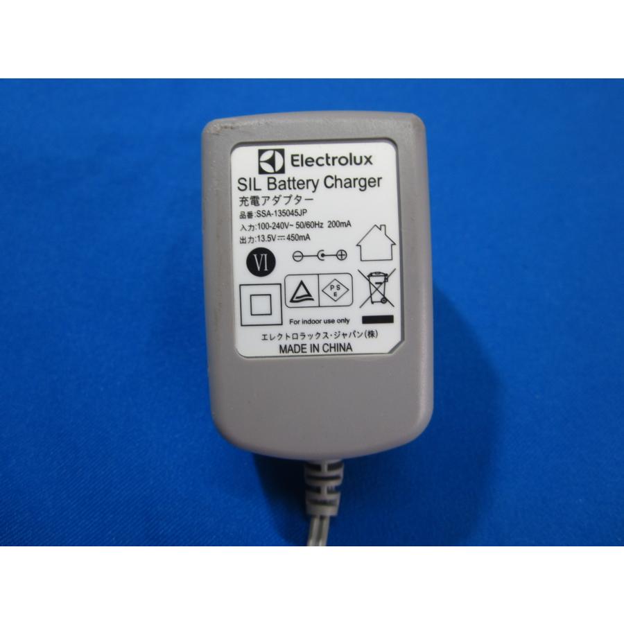 HAD-22□Electrolux エレクトロラックス ACアダプタ SSA-135045JP 13.5