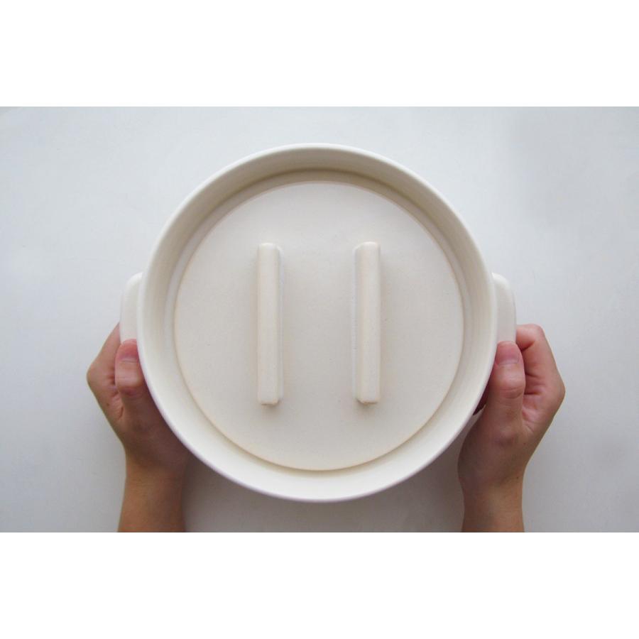 かもしか道具店　土鍋3合(白)　【新品.未使用】 かもしか道具店/ごはんの鍋 3合 -そのまま食卓に出せて冷蔵保存も