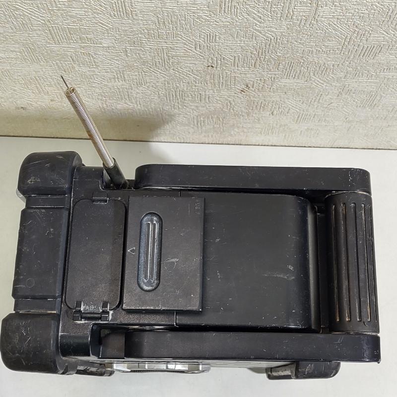 マキタ（makita） 中古品 ☆ 充電式ラジオ MR103 おまけ付き ☆ 送料3