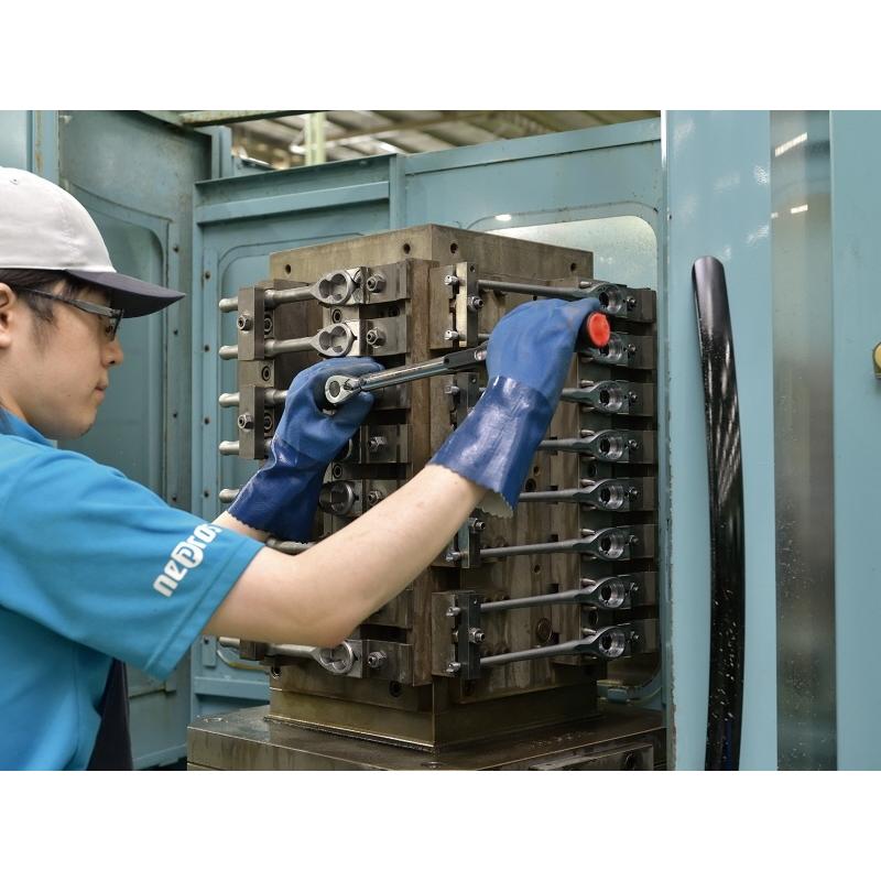 KTC GW100-04 (12.7SQ)プレセットトルクレンチ : 工具計画 プロ