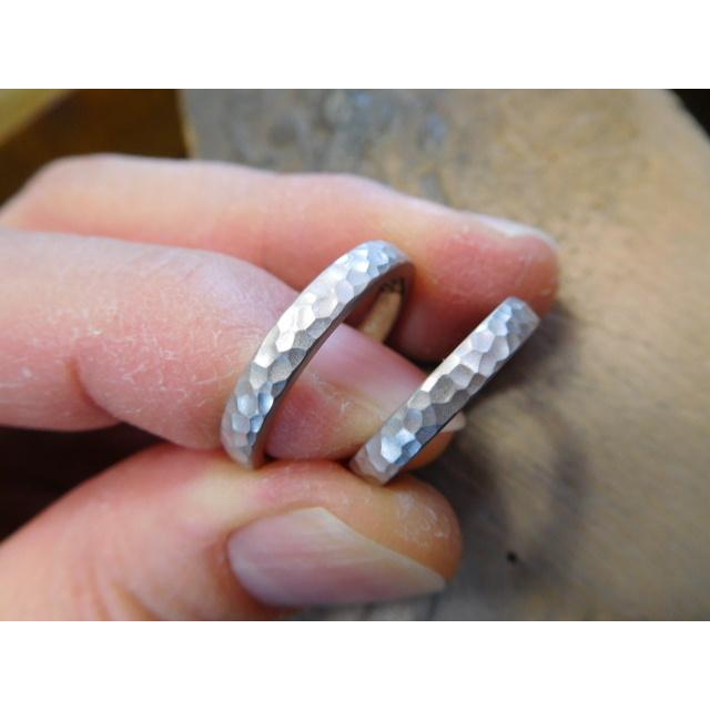 鍛造 結婚指輪 純プラチナ pt1000 pt999 マリッジリング ペア 結婚リング ペアリング シンプル ストレート 槌目 甲丸 3mm つや消し マット |  | 02