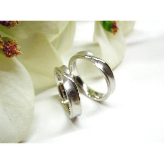 鍛造 結婚指輪 プラチナ pt900 マリッジリング 結婚リング ひねり ねじり インフィニティ 2.9mm ペアリング 光沢 つや消し コンビネーション | 