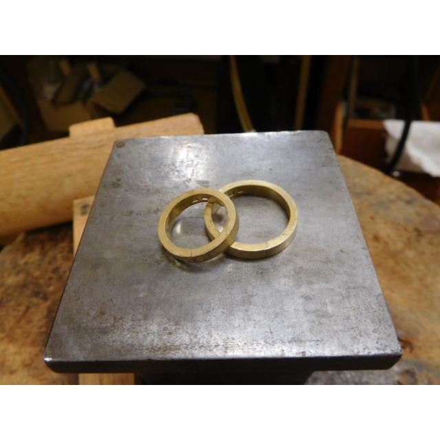鍛造 結婚指輪 ゴールド 18k 18金 k18 マリッジリング ペア 結婚リング ペアリング 甲丸 シンプル ストレート 3.3mm 光沢 鏡面 |  | 17