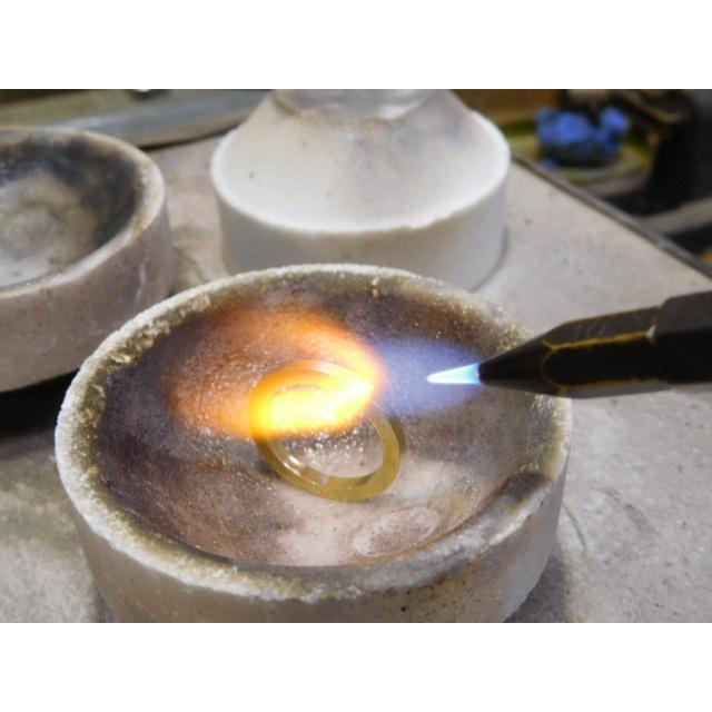 鍛造 結婚指輪 ゴールド 18k 18金 k18 マリッジリング ペア 結婚リング ペアリング 細め 甲丸 槌目 メンズ 2.5mm レディース 2mm くすみ加工