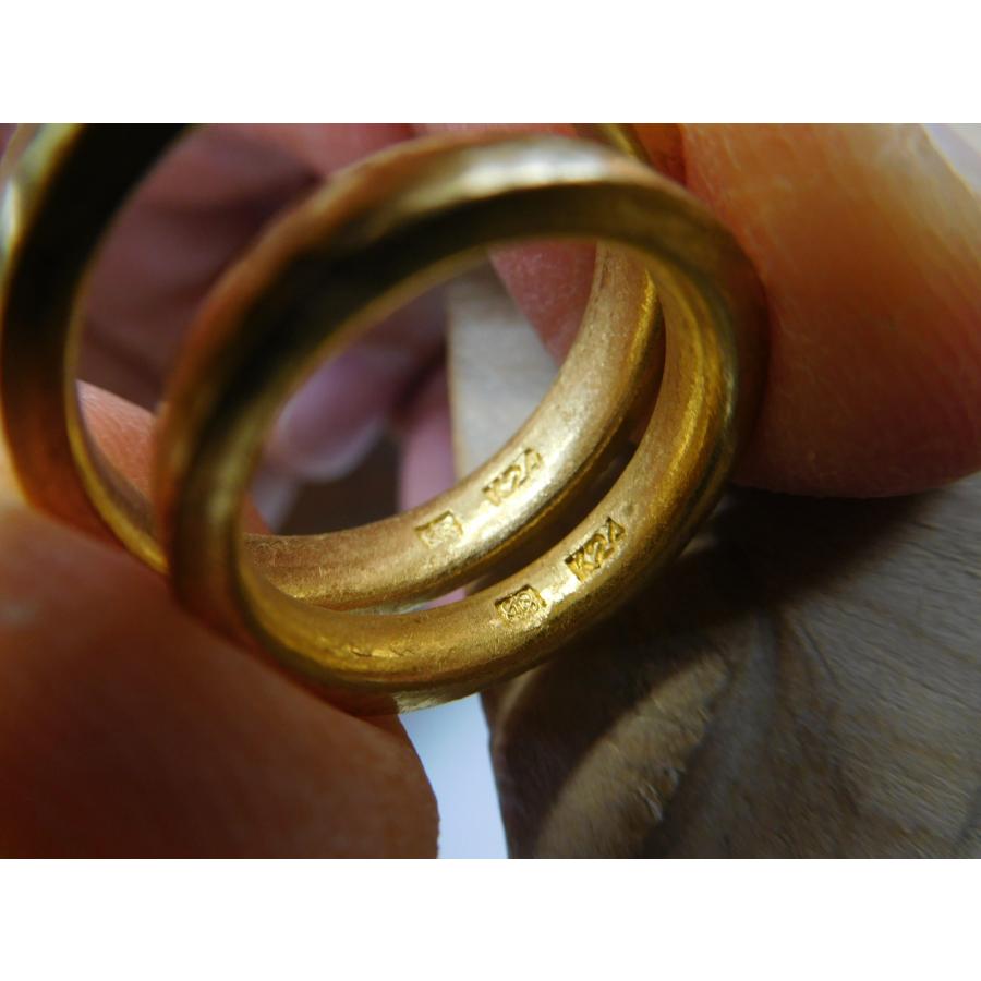 純金 結婚指輪 鍛造 ブランド 値段 安い 24k 24金 k24 マリッジリング ペア ペアリング シンプル 平甲丸 荒仕上げ 男性 メンズ 4mm 女性 レディース 3.5mm |  | 09