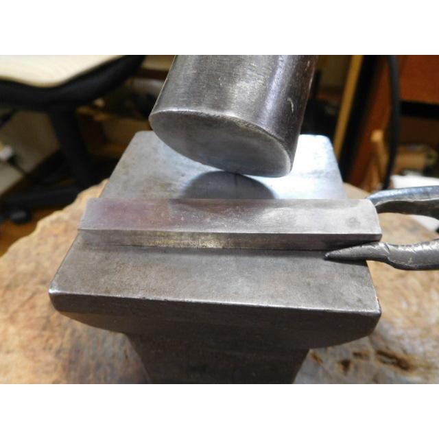 鍛造 バングル ブレスレット プラチナ pt900 太め 太い 槌目 槌目加工 槌目模様 10mm つや消し マット デザイン メンズ レディース |  | 19