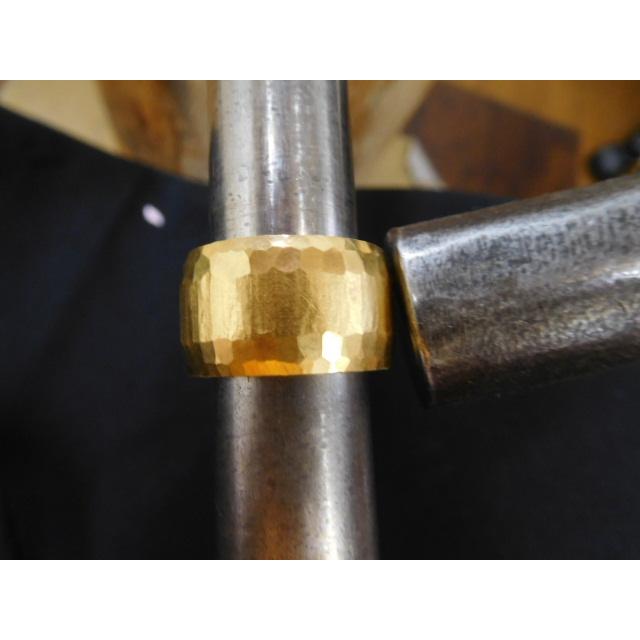 純金 指輪 リング 鍛造 ブランド 値段 安い 24k 24金 k24 太め 太い 甲丸 平甲丸 13mm 槌目 槌目加工 槌目模様 光沢 鏡面 おしゃれ デザイン メンズ レディース |  | 15