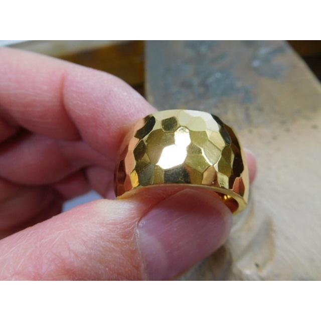 純金 指輪 リング 鍛造 ブランド 値段 安い 24k 24金 k24 太め 太い 甲丸 平甲丸 13mm 槌目 槌目加工 槌目模様 光沢 鏡面 おしゃれ デザイン メンズ レディース |  | 03