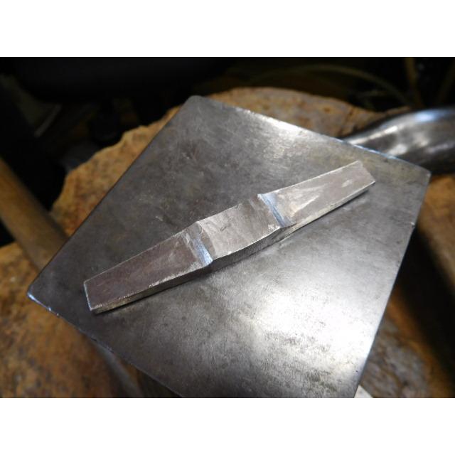 鍛造 シグネットリング 印台リング 40g シグネット 印台 指輪 純プラチナ pt1000 pt999 太い 13mm 槌目 光沢 おしゃれ デザイン メンズ レディース |  | 20