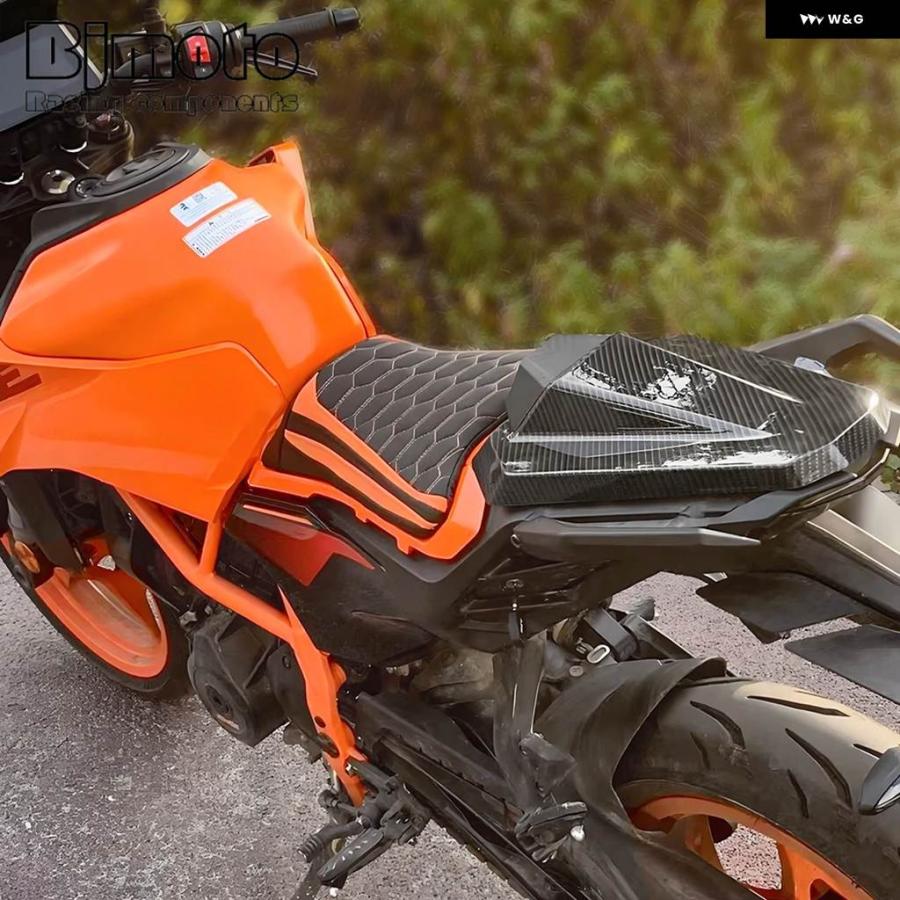並行輸入品】デューク390 2024年式リアシートカバー カウル KTM