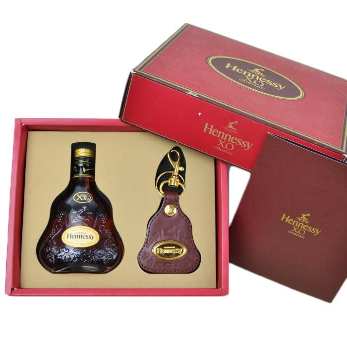 3 Hennessy XO 700ml & 50ml ヘネシー金キャップ 3 Hennessy XO 700ml & 50ml ヘネシー金キャップ 飲料・酒 3 Hennessy