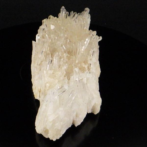 水晶 原石 水晶クラスター 天然水晶 置物 パワーストーン 天然石 通販 信頼 おすすめ 本物 開運祈願 風水グッズ 風水 現物販売 天然水晶クラスター764gの画像