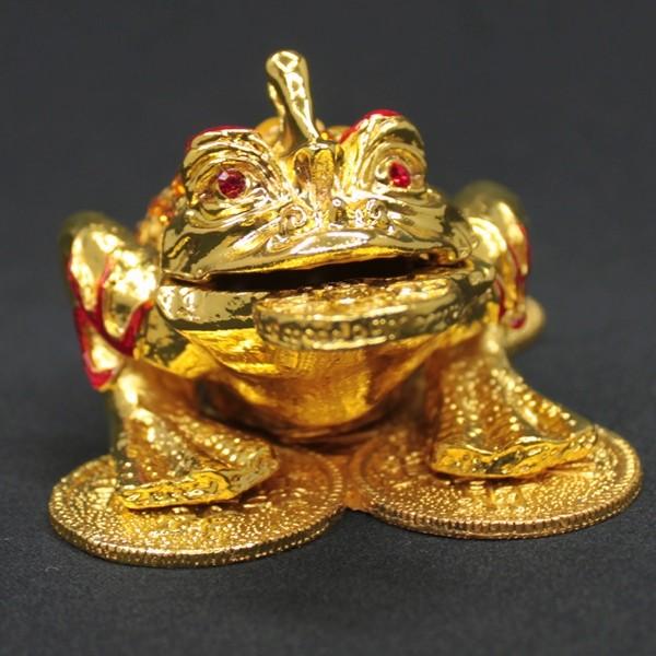 希少 ブロンズ カエルの置物 赤い目 三脚蛙 三本足 カエル 置物 金色 風水 三脚蟾蜍 縁起物 蛙 金運