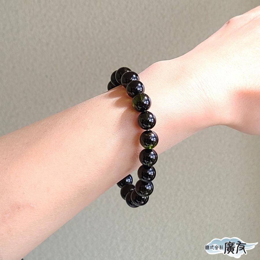 グリーントルマリン【旧鉱山】 グリーントルマリン【旧鉱山】 - メルカリ