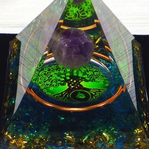 アメジスト　ピラミッド型　天然石 imgrc0081993350.jpg