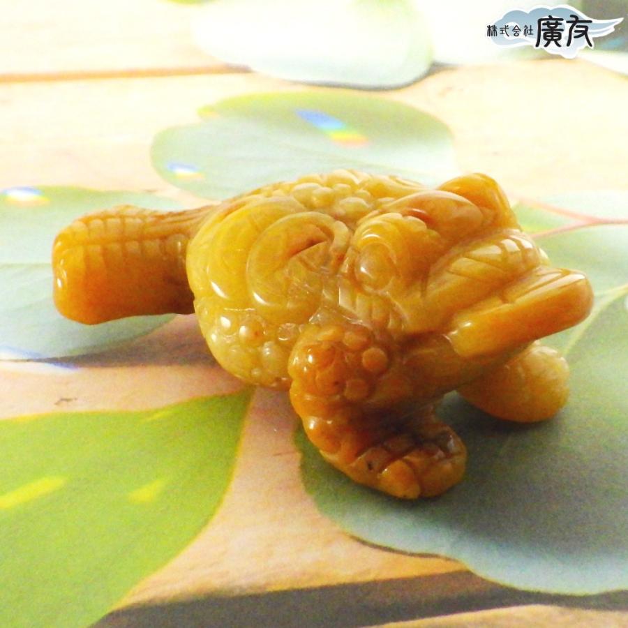 イエローアベンチュリン 蛙 カエルの置物 イエロー 石 三本足 三脚蛙