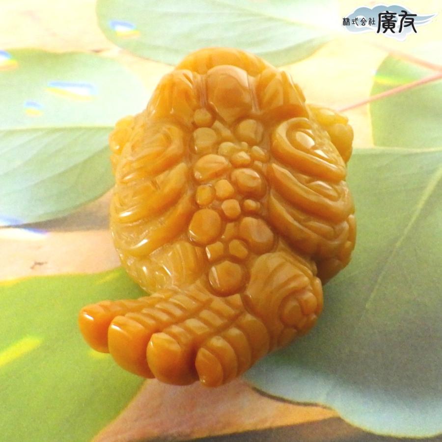 イエローアベンチュリン 蛙 カエルの置物 イエロー 石 三本足 三脚蛙